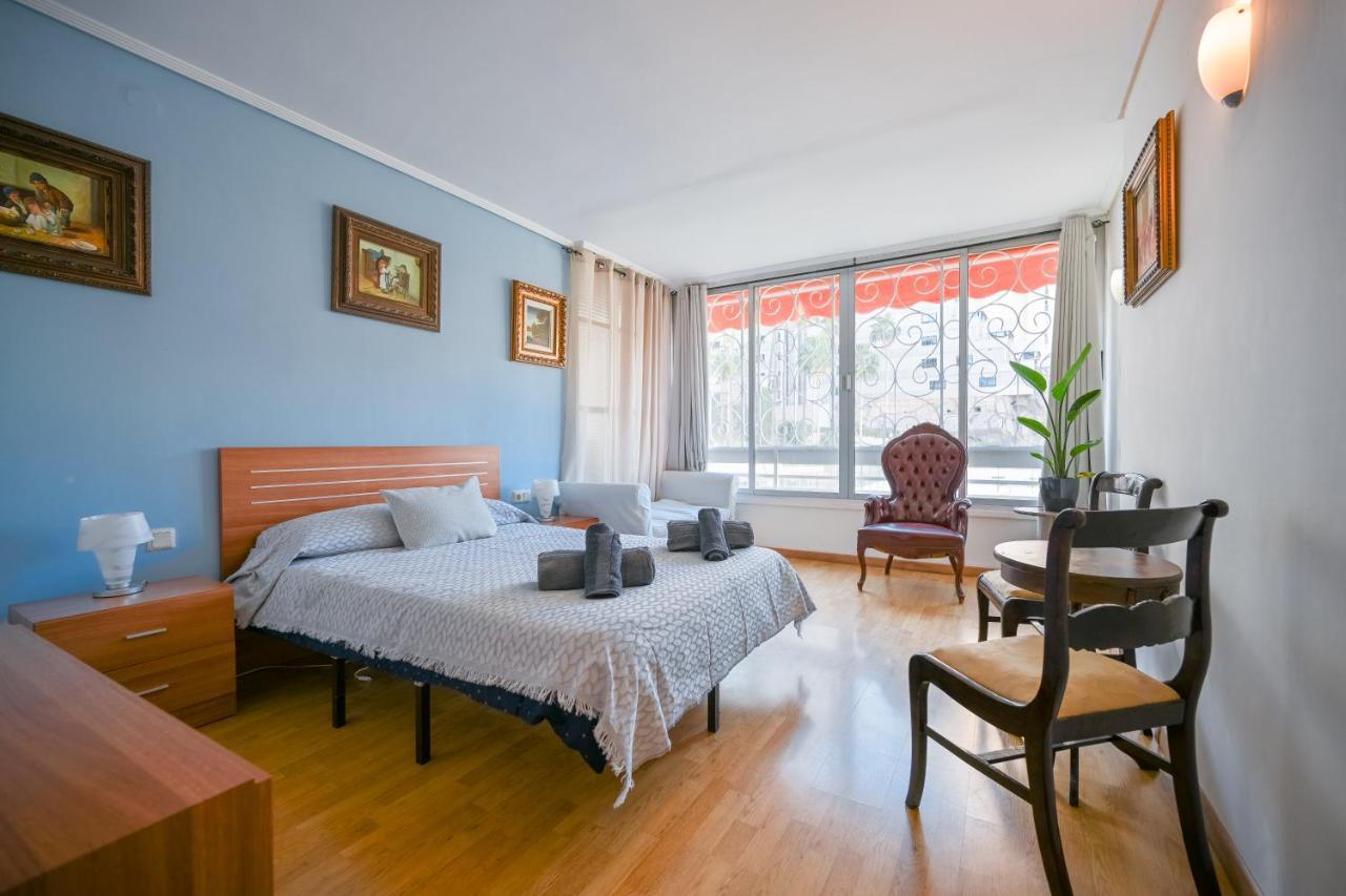 Beautiful Parque Loix 4 Bedroom Apartment Shared Pool, Tennis Court Benidorm Exterior foto